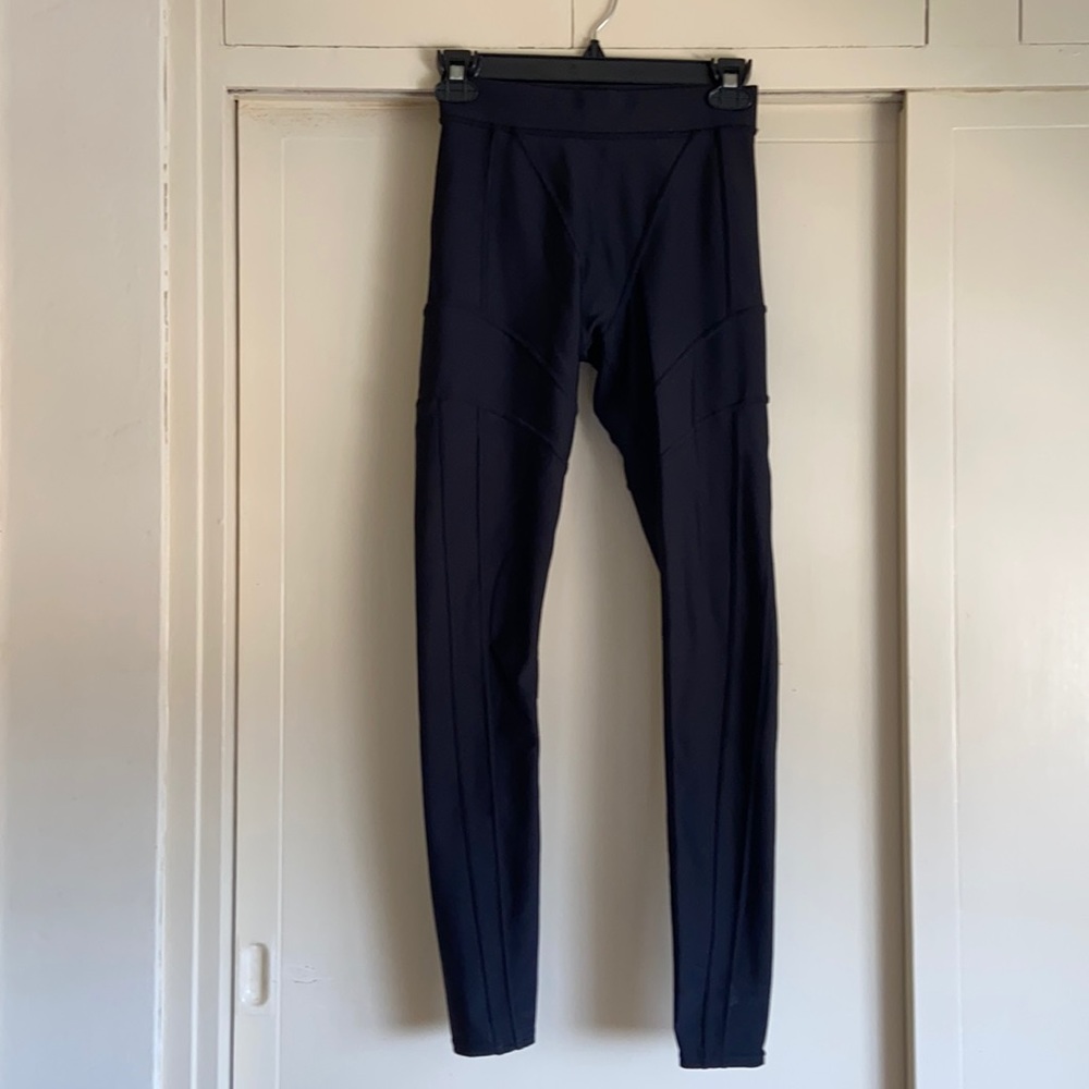 XS High waisted French cut Alo Yoga pants